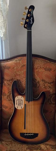 godin1.jpg
