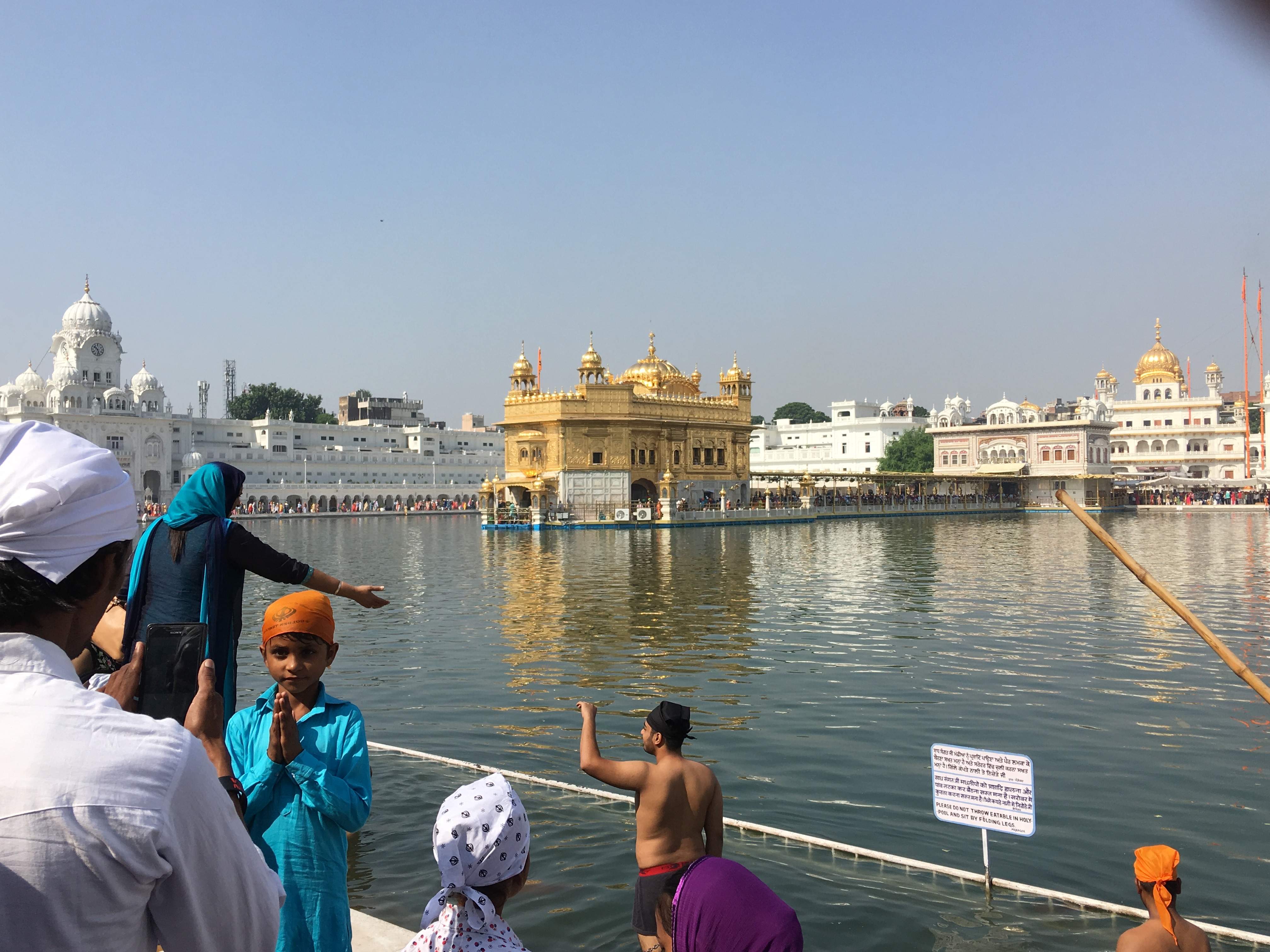 GoldenTempleWide.jpg