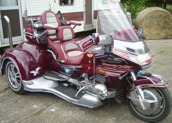 goldwing_custom_trike.jpg