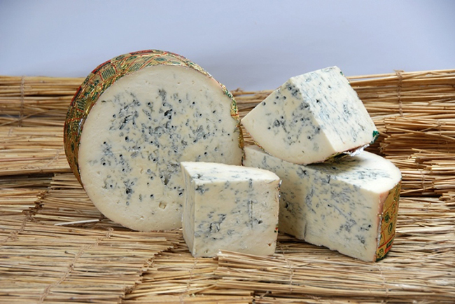 gorgonzola-cheese.jpg