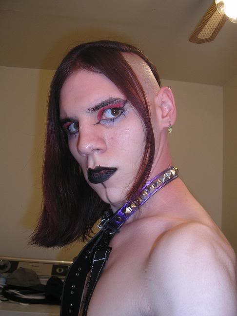 gothdudemaybe2.jpg
