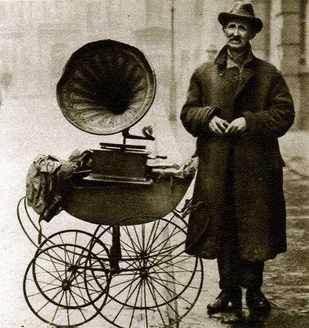 gramophone.jpg