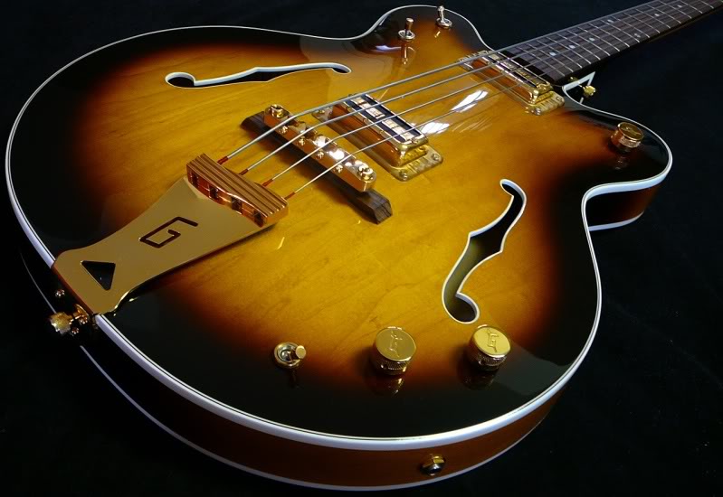 Gretsch 6072.jpg