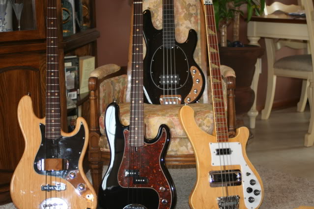 GroupBass023.jpg