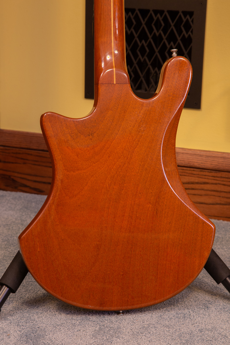 Guild-B-301-Back-CU-1200_4423.jpg