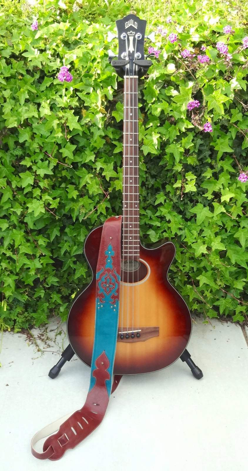 guild bass copy.jpg