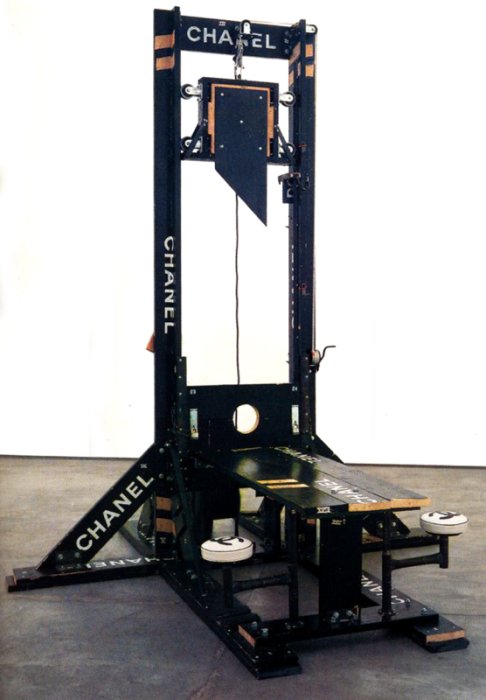 guillotine.jpg