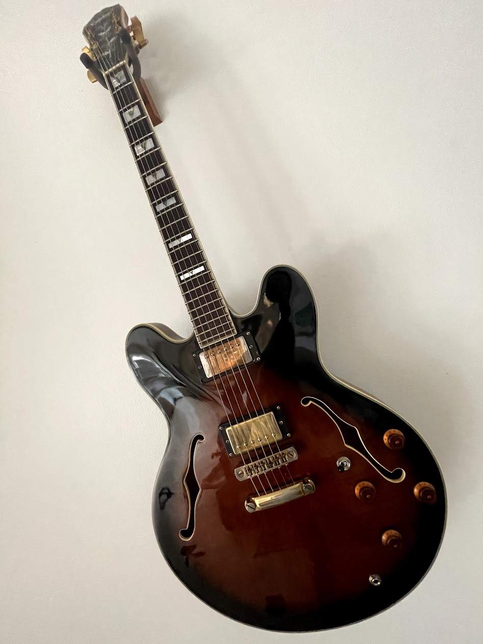 Guitar.jpg