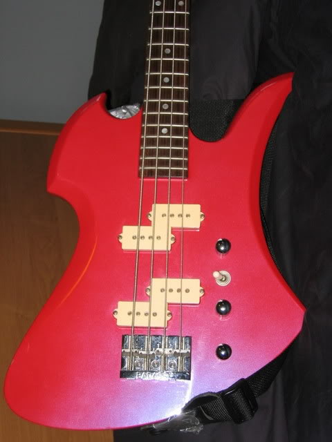guitar001.jpg