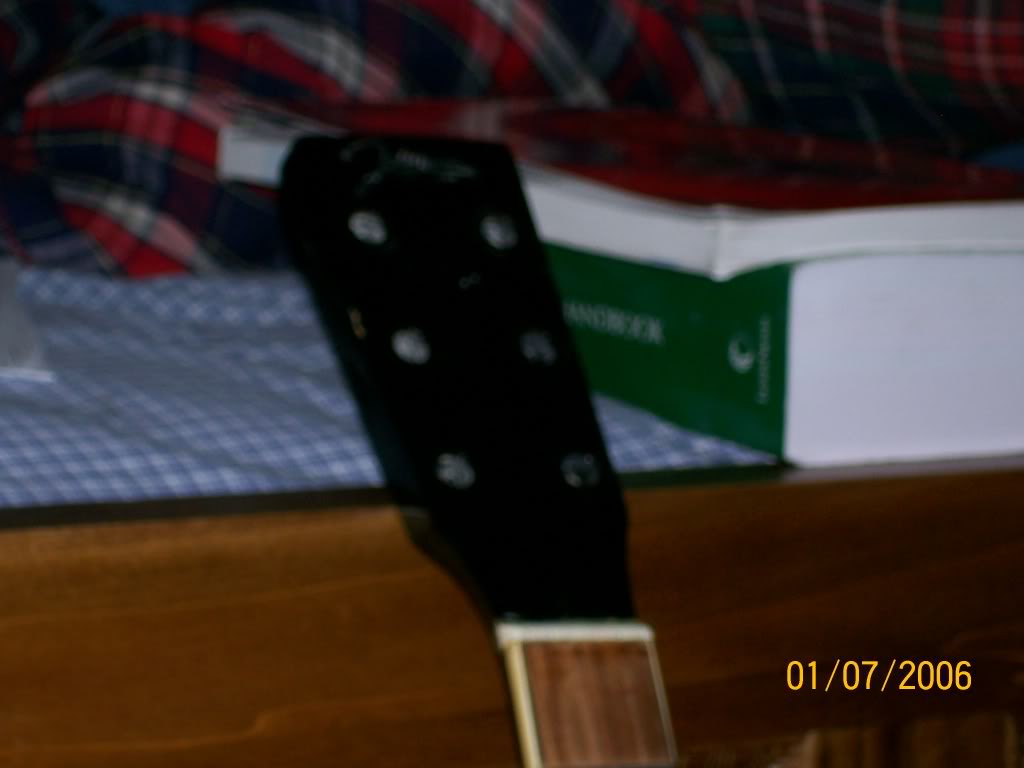guitar003.jpg