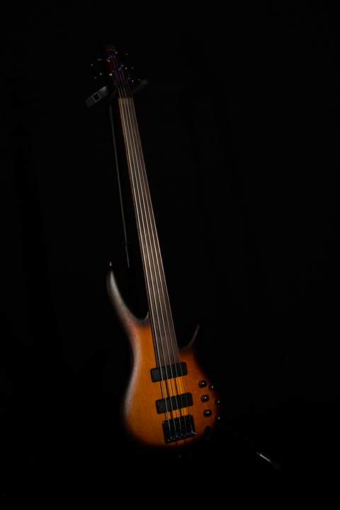 Guitar6.JPG