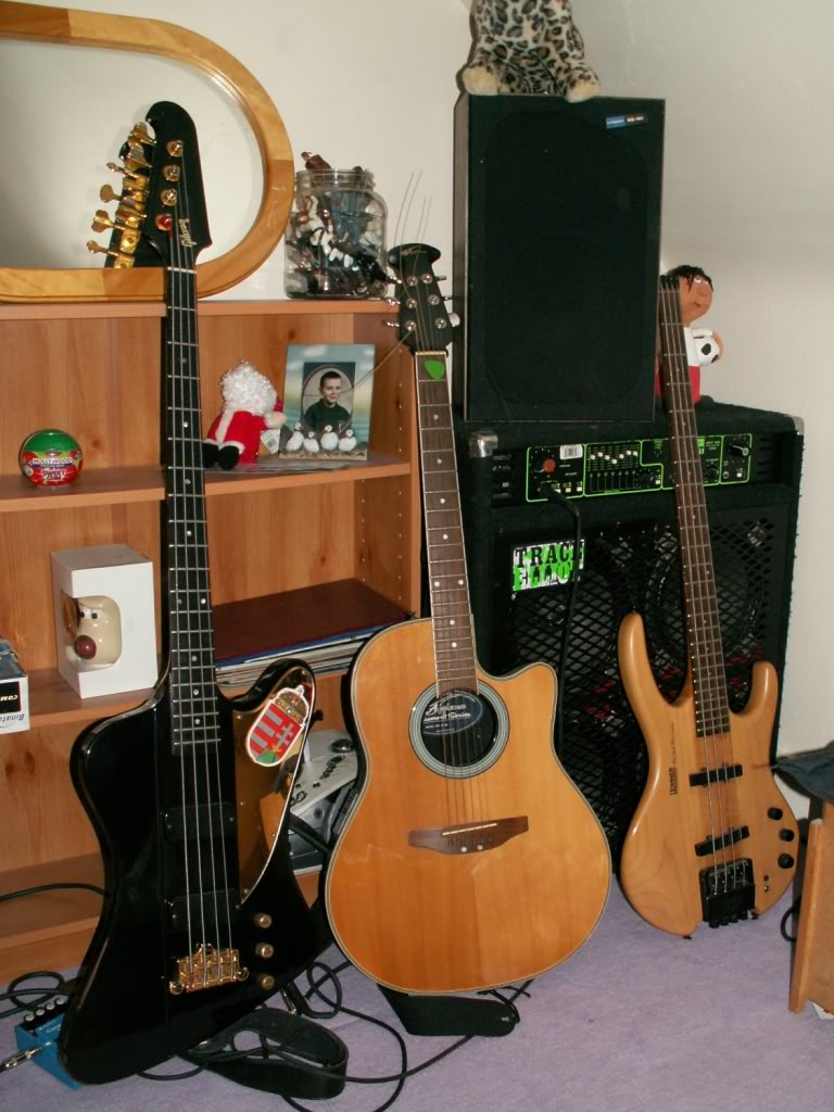 guitars.jpg