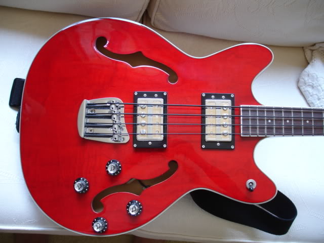 Guitars025.jpg