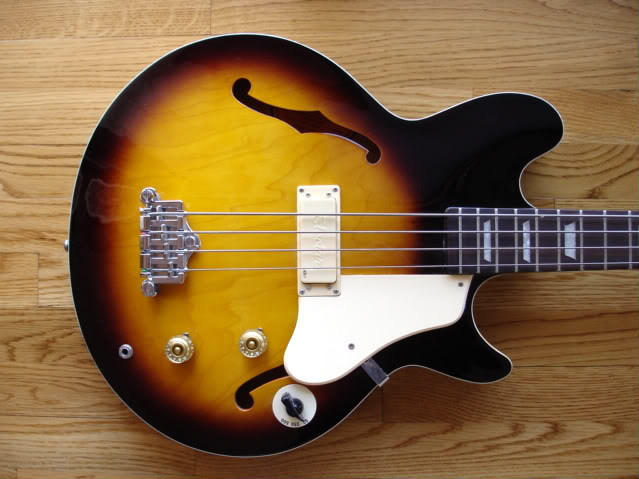 Guitars042.jpg