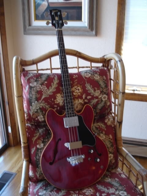Guitars212.jpg