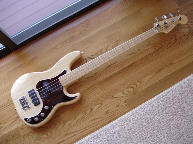 Guitars215.jpg