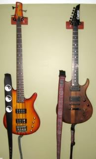 guitarsonwall1.jpg