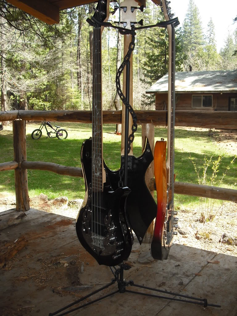 guitarStands005.jpg