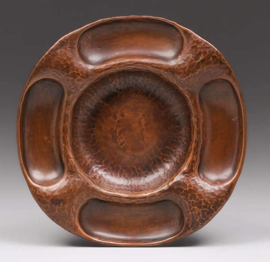 GustavStickleyHammeredCopperTray1.jpg