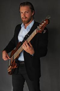 hadrien-suit.jpg