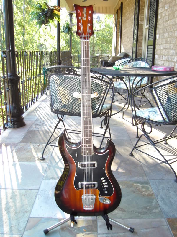 hagstrom001.jpg