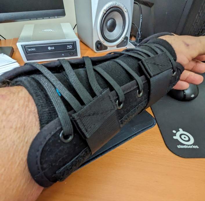 hand5.jpg