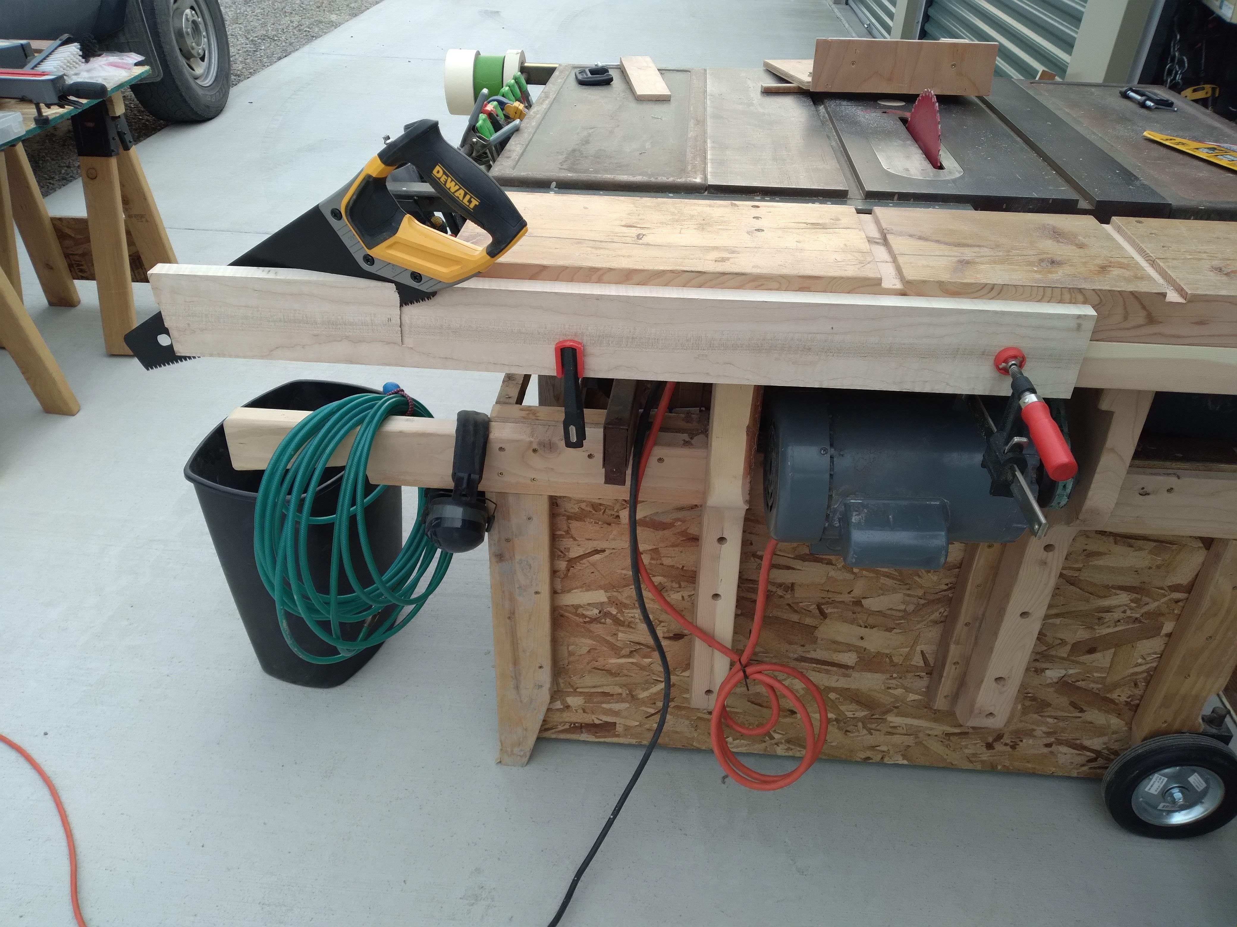 handsaw.jpg