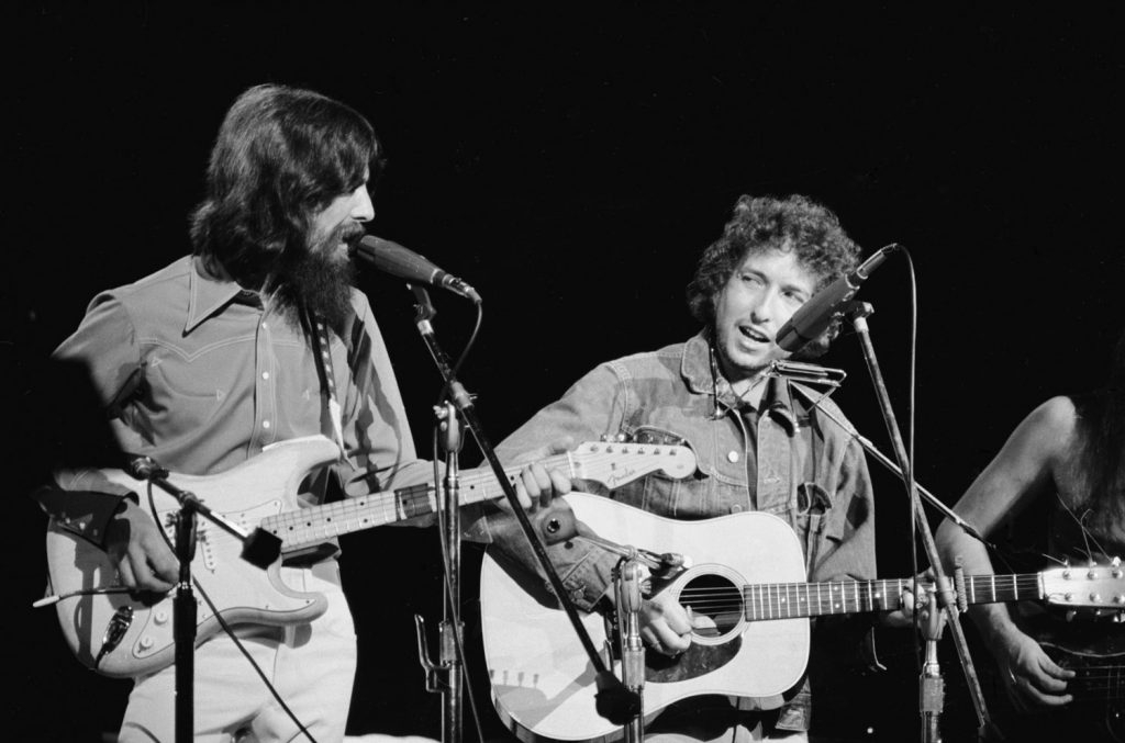 Harrison Dylan bangla.jpg