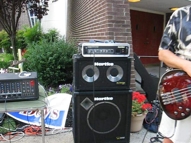 hartke amp.jpg