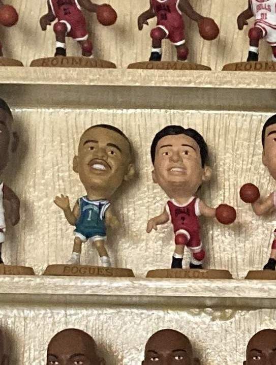 headlinershelf~2.jpg