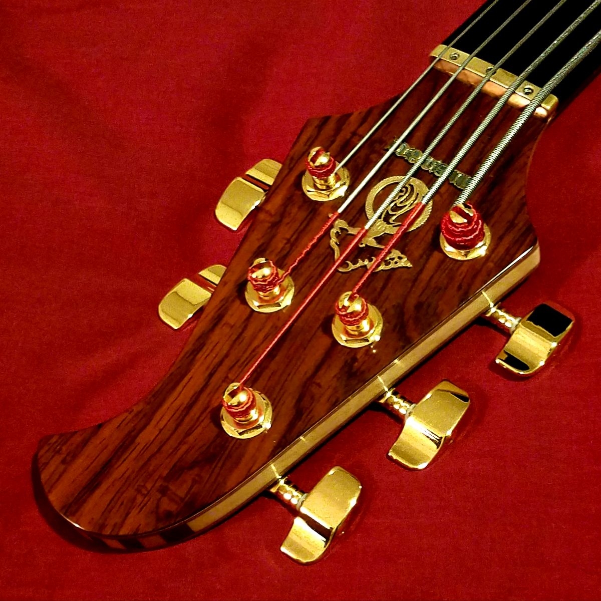 Headstock; front (angled).jpeg