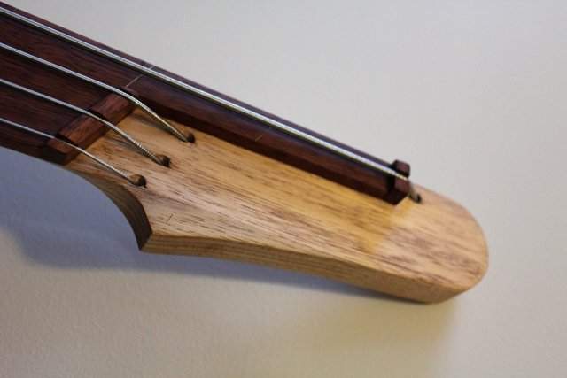 headstock.jpg