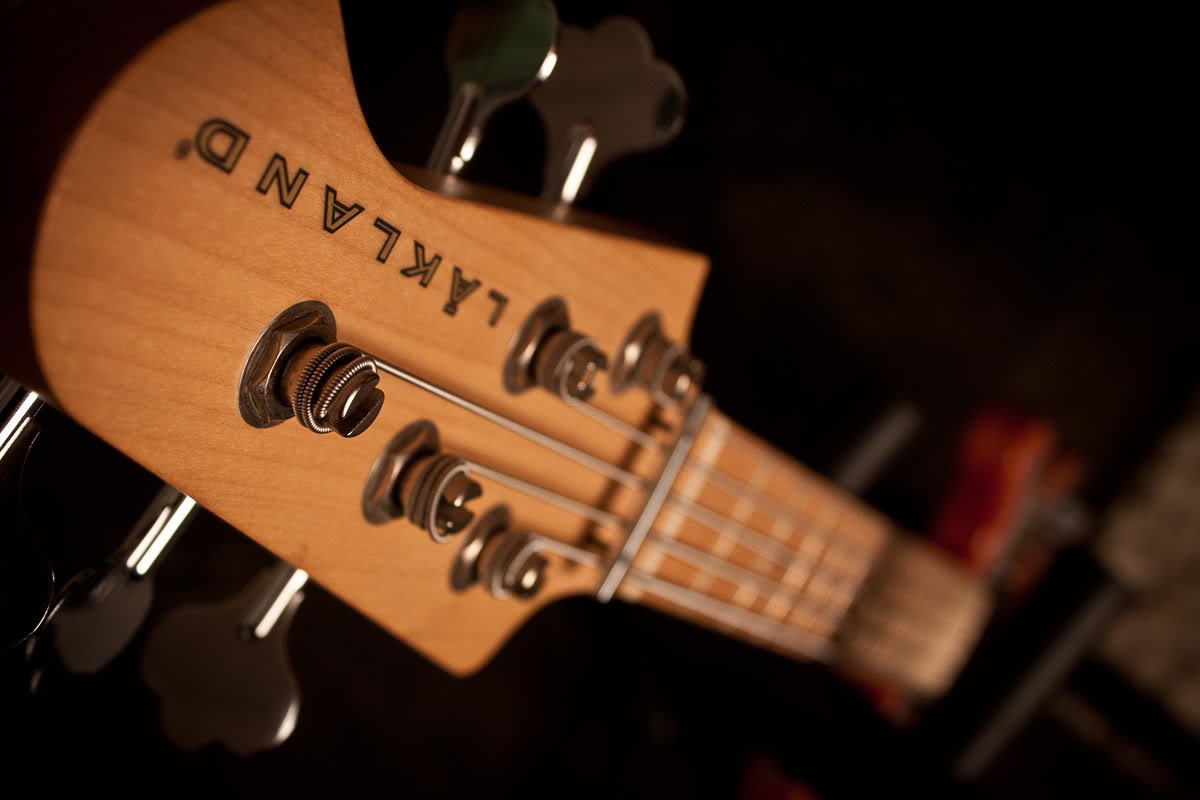 headstock.jpg