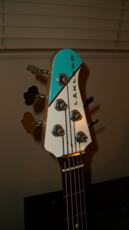 Headstock.jpg