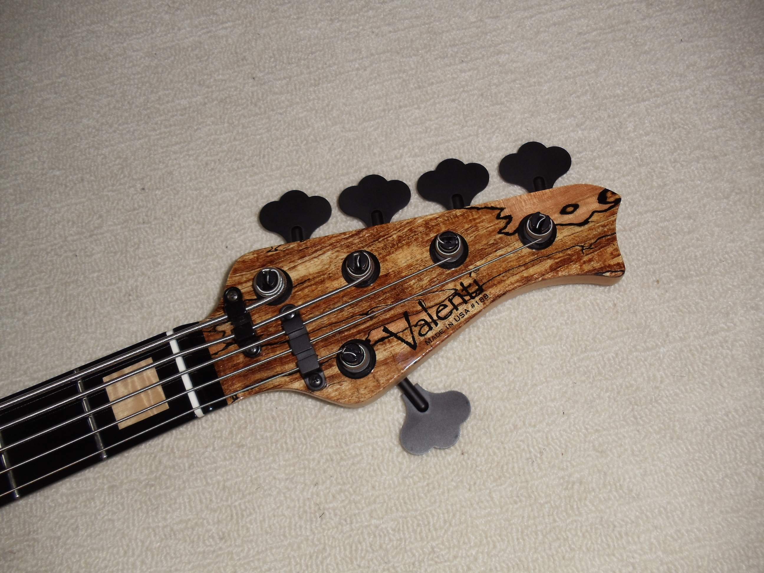 Headstock.jpg
