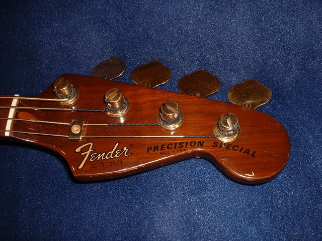 Headstock.jpg
