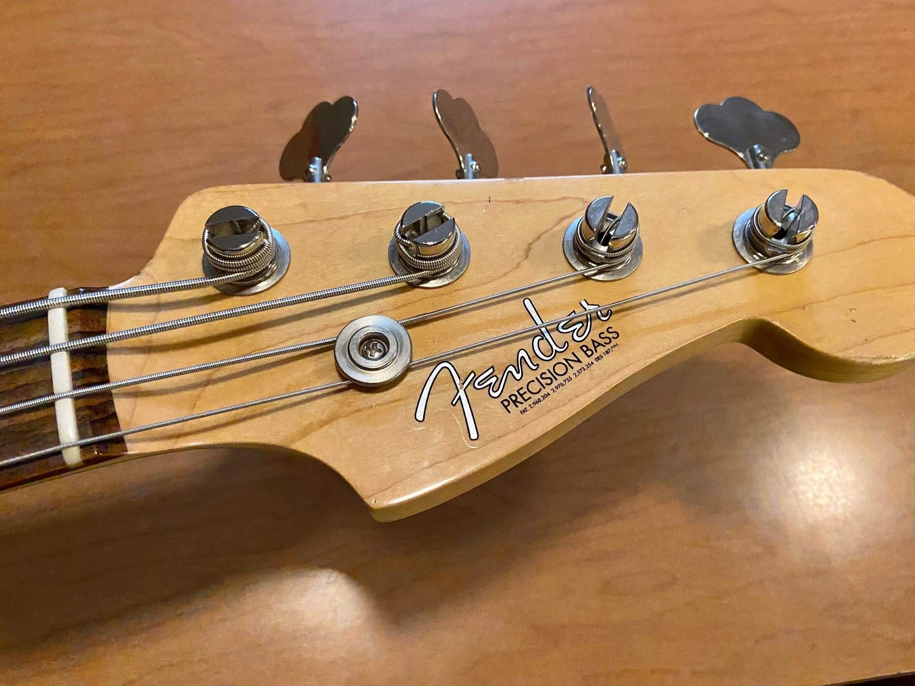 Headstock.jpg