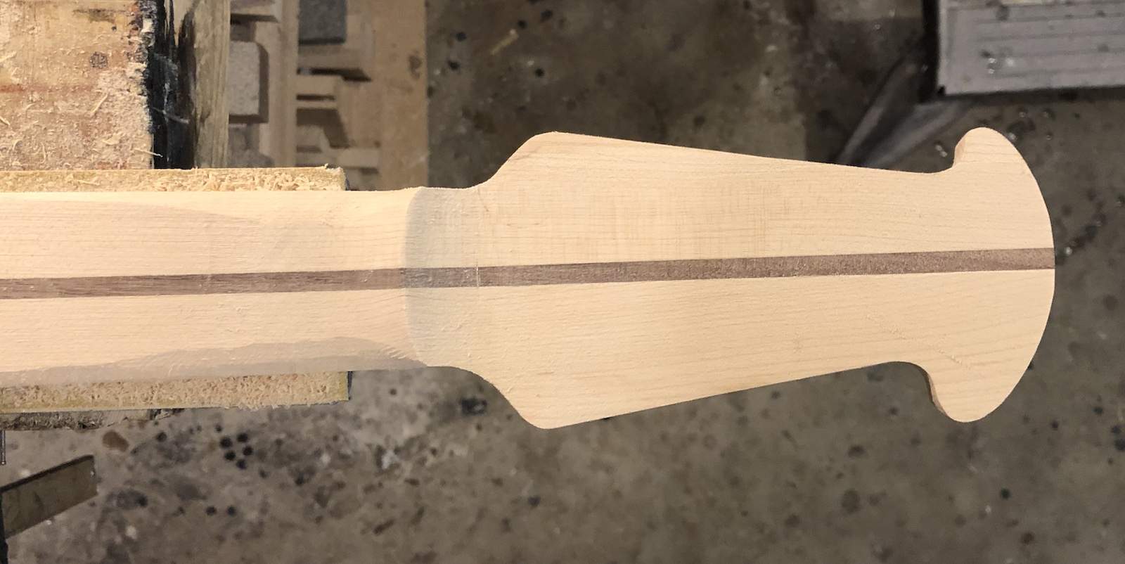 headstock-volutework.jpg