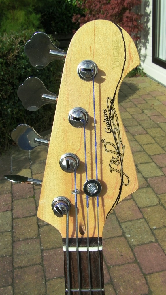 Headstock01_zpsmgutmiol.jpg
