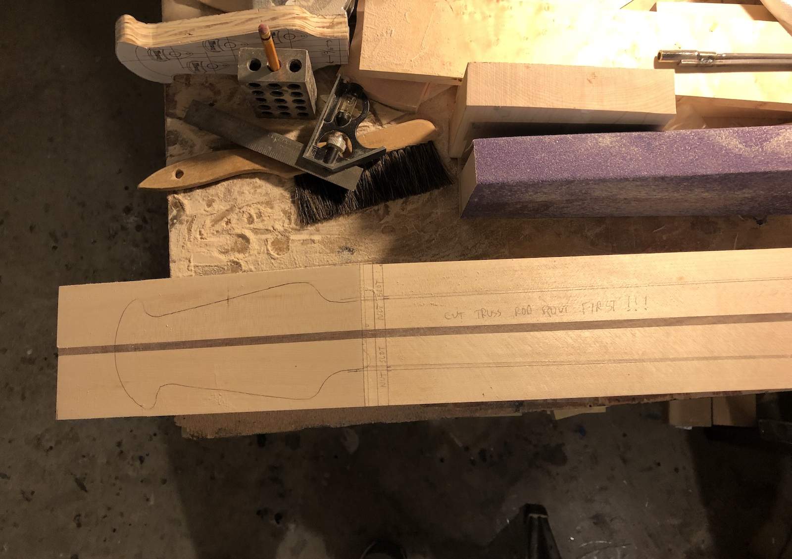 headstocksanded.jpg