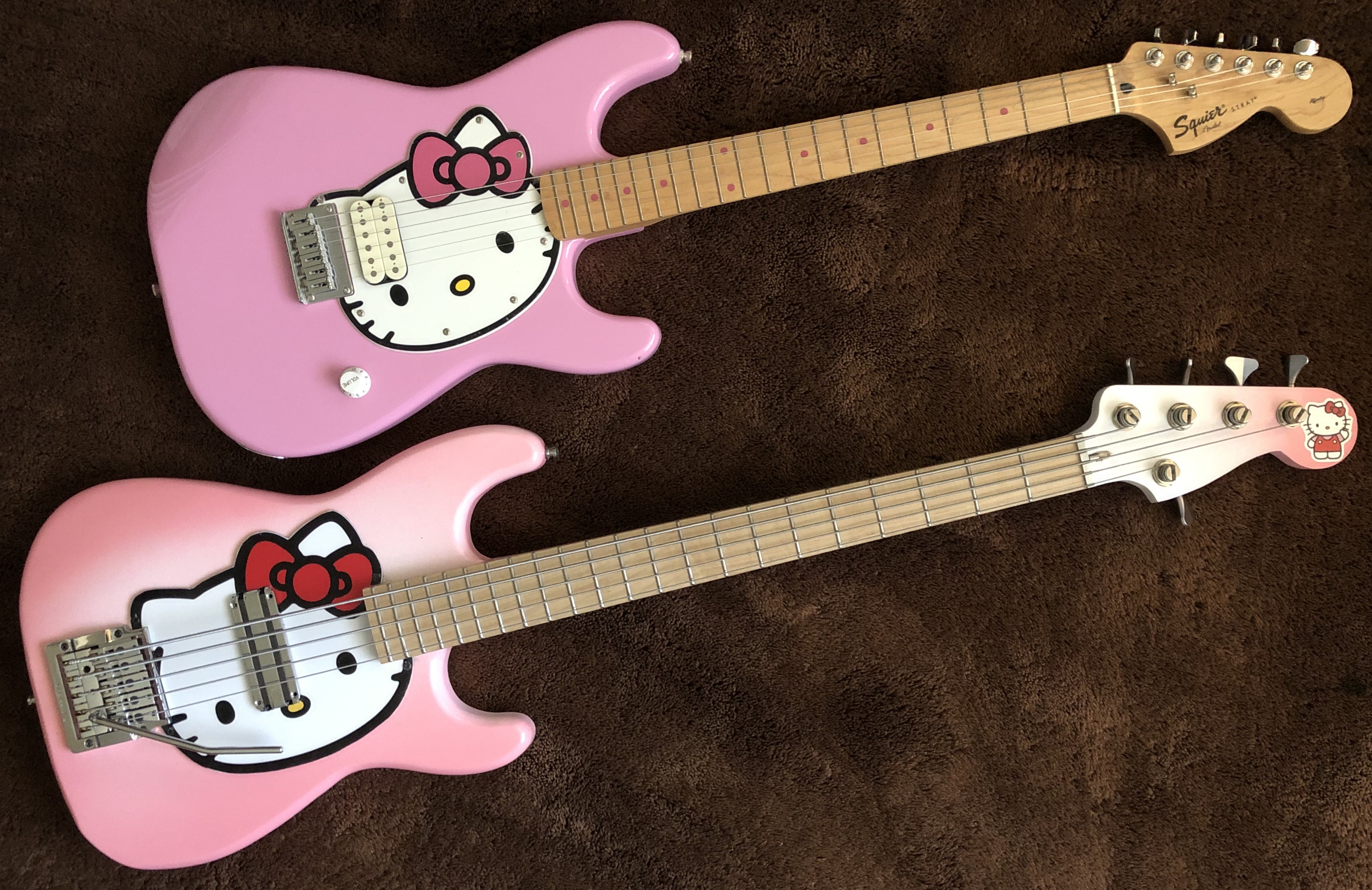 hellokittyguitars.jpg