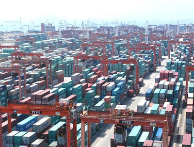 HK+Container+port+downloaded.jpg