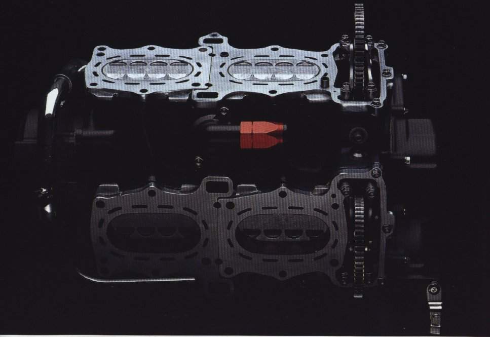 Honda+Oval+Piston+NR+750+Over+Head+8valve.jpg