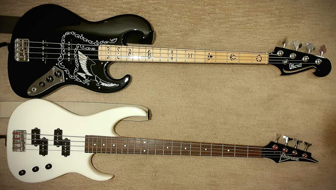 Ibanez Eagle and EX405.jpeg