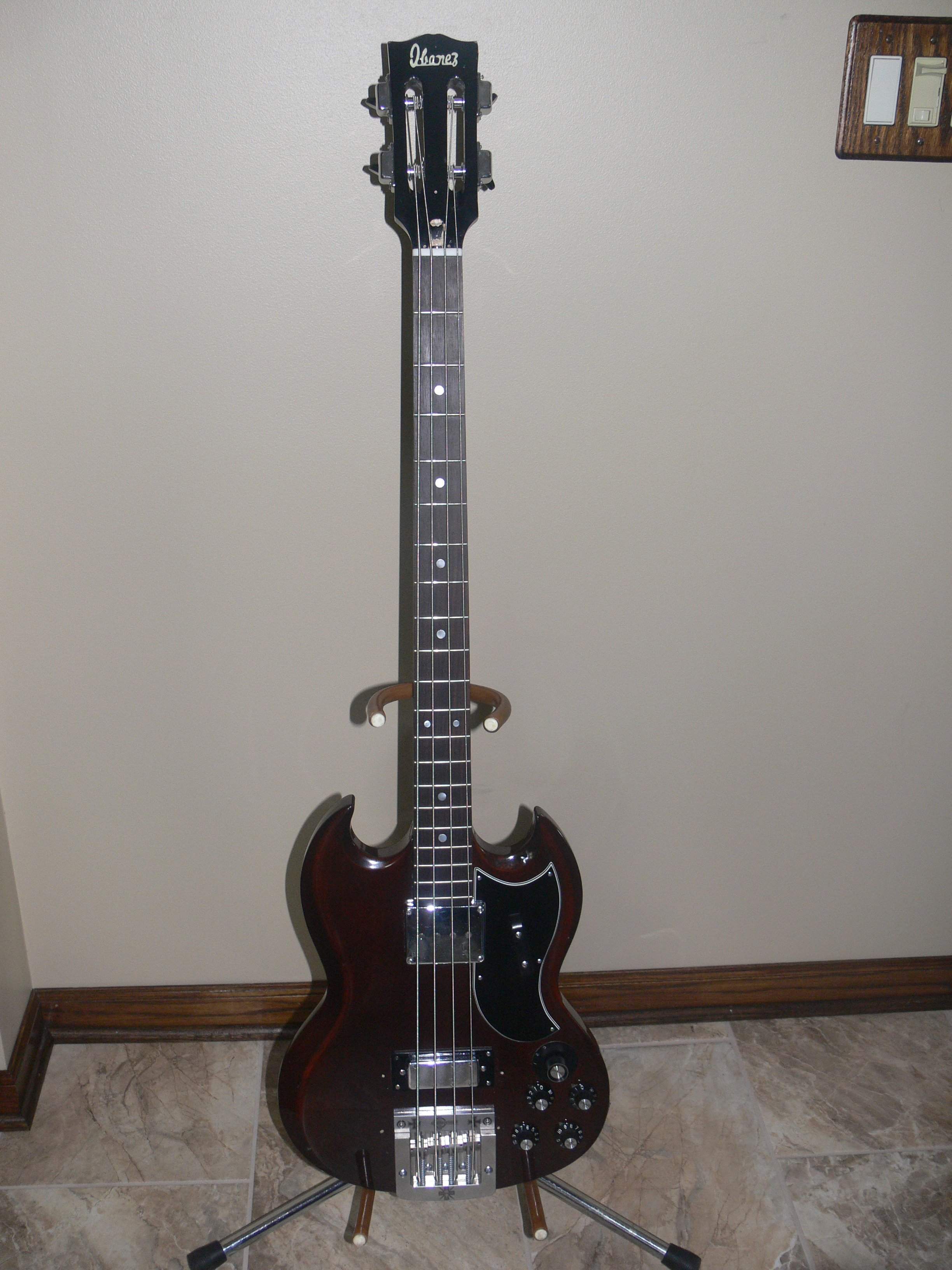 Ibanez SG 1.JPG
