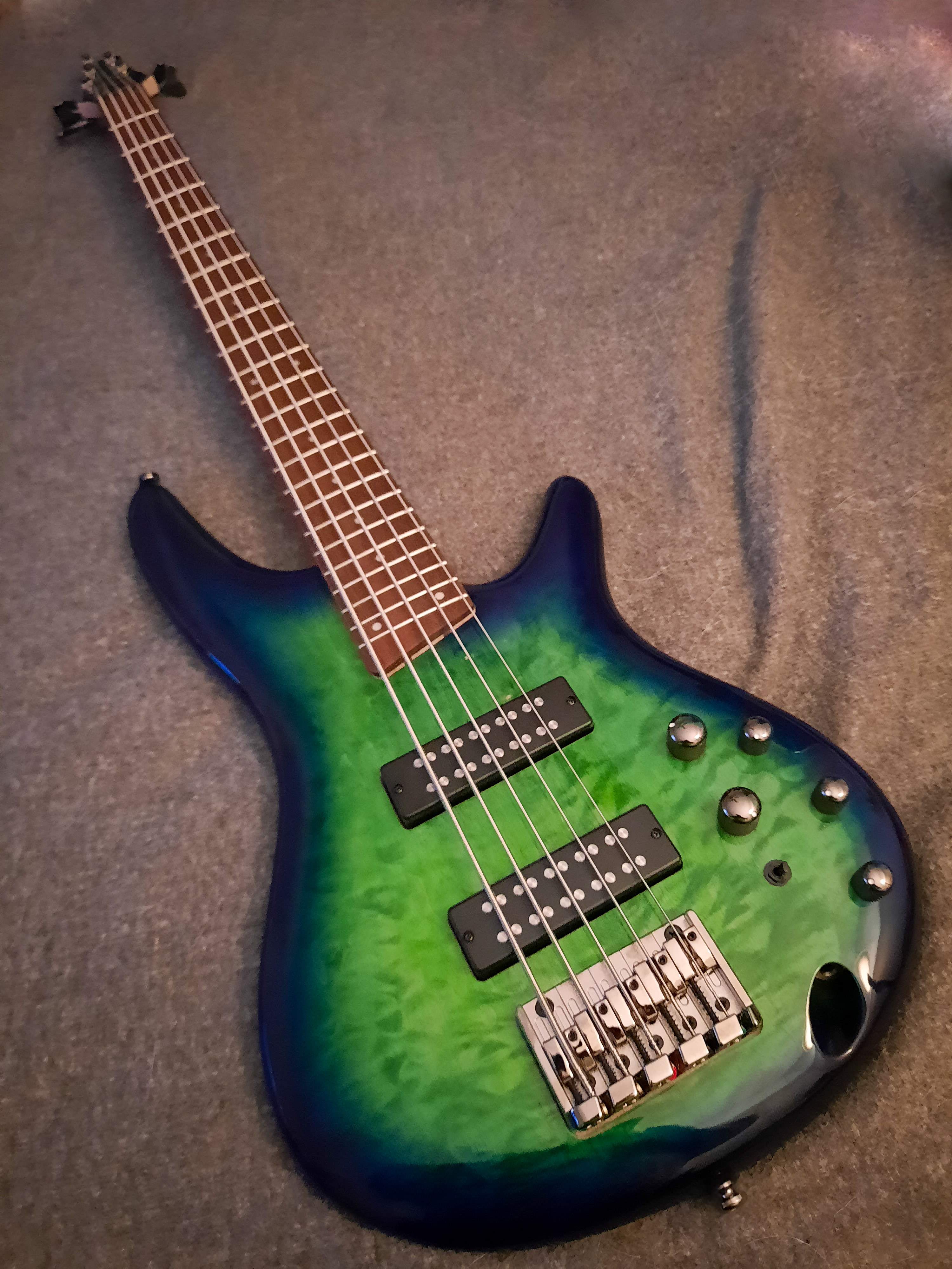 Ibanez SR405EQM.jpg