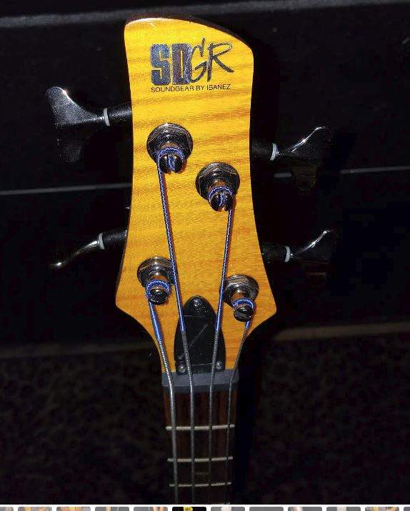Ibanez sr700.jpg