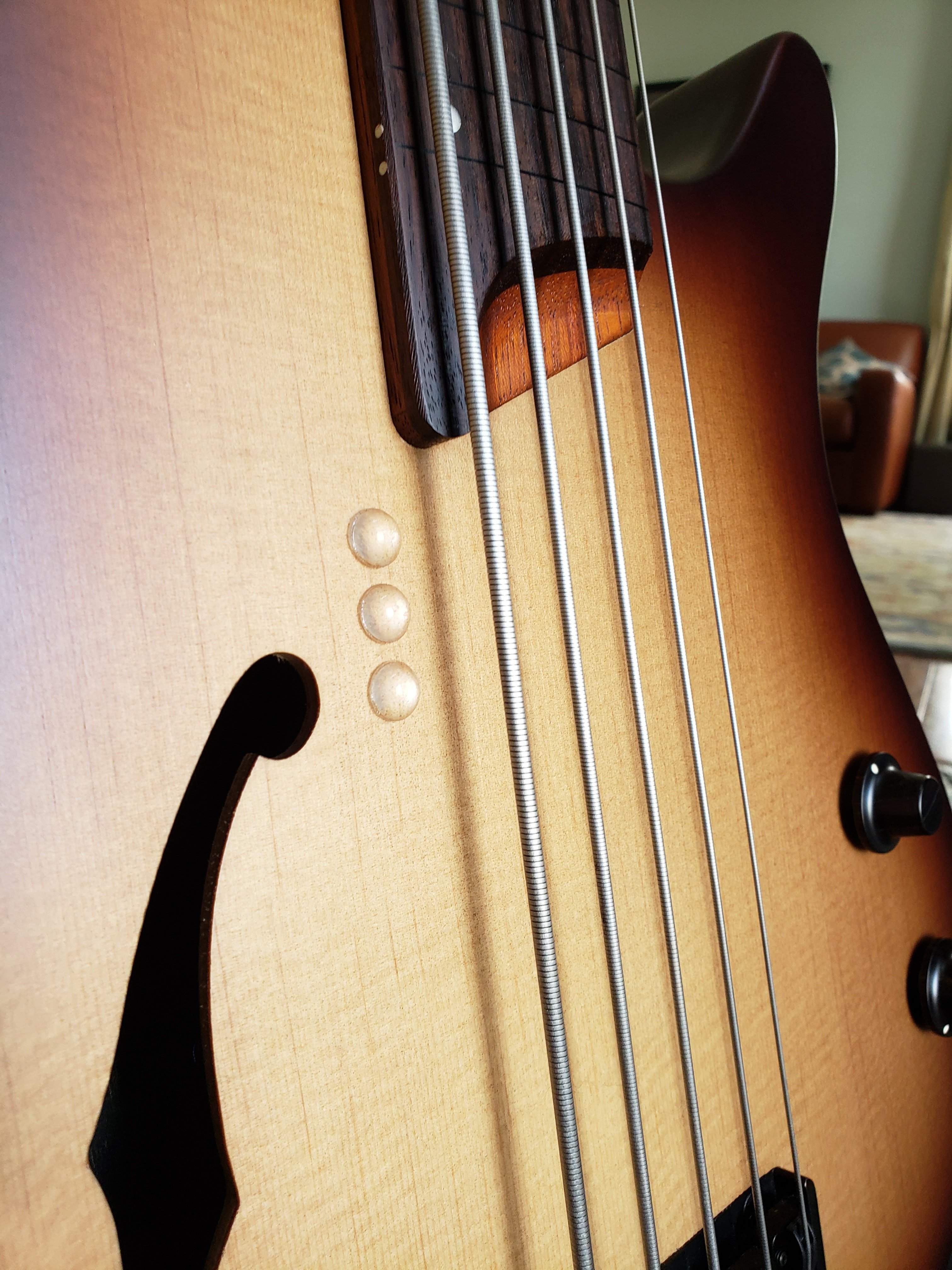 Ibanez SRH505F_closeup.jpg