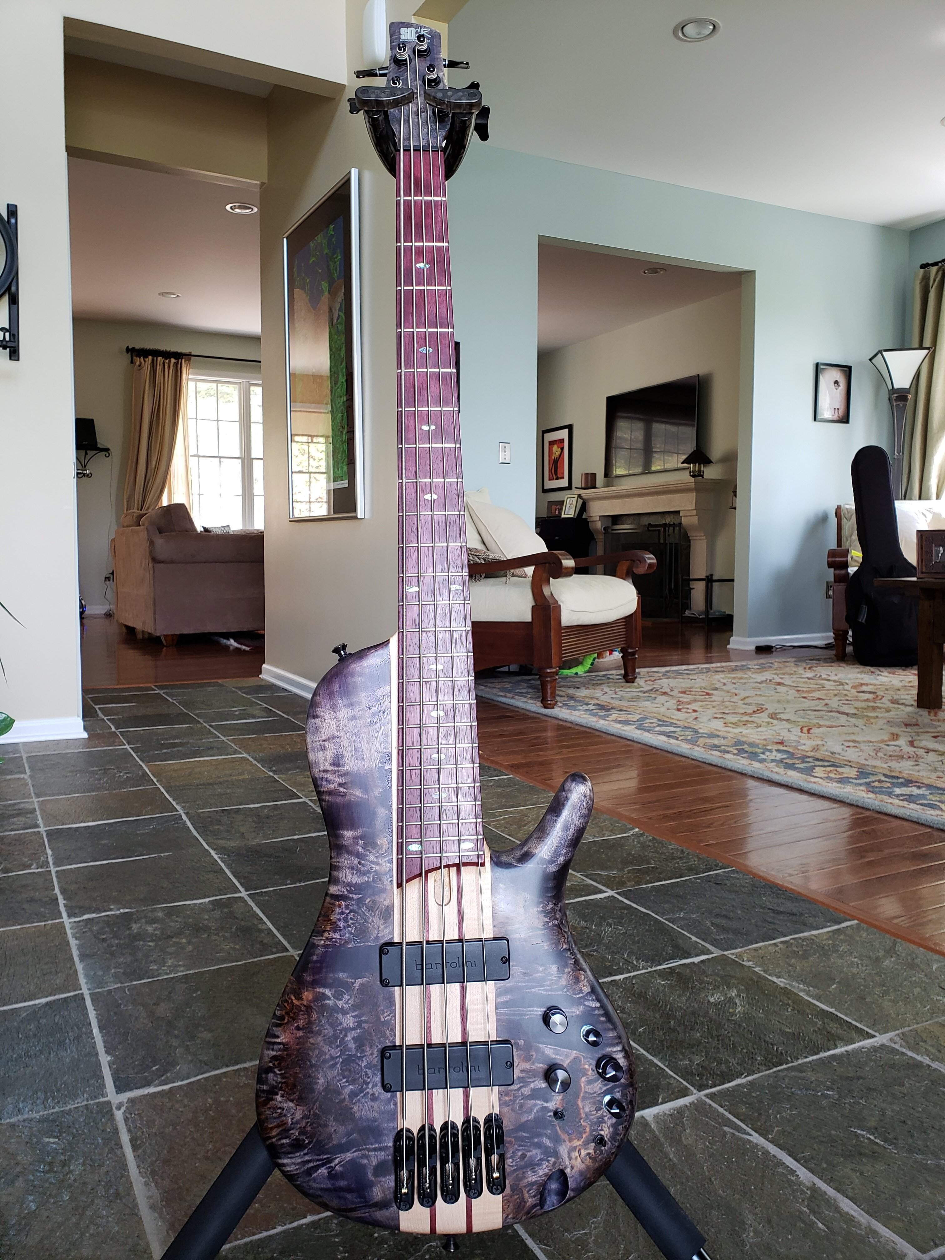 Ibanez SRSC505DTF_front.jpg