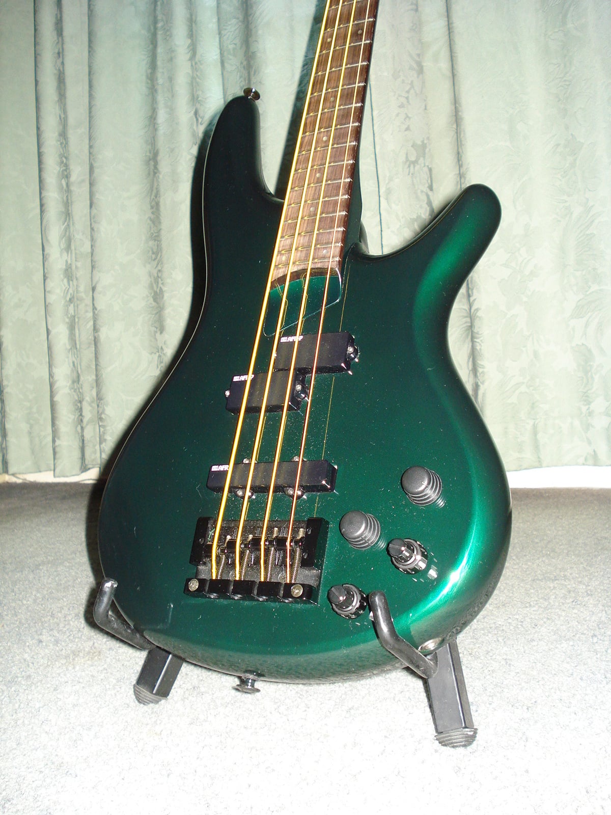 ibanez9.jpg